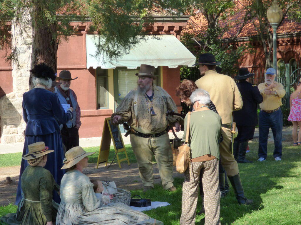 Reenactors_2015, Keen